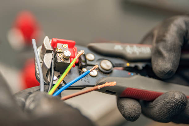 Best Commercial Electrician Services  in Bayou Vista, LA